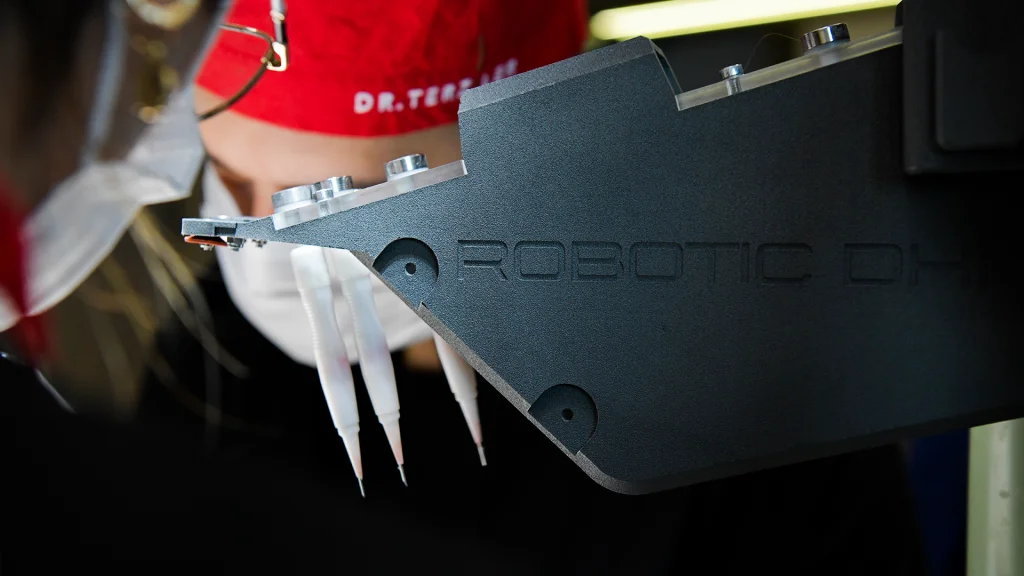 Robotik Hibrit DHI Saç Ekimi